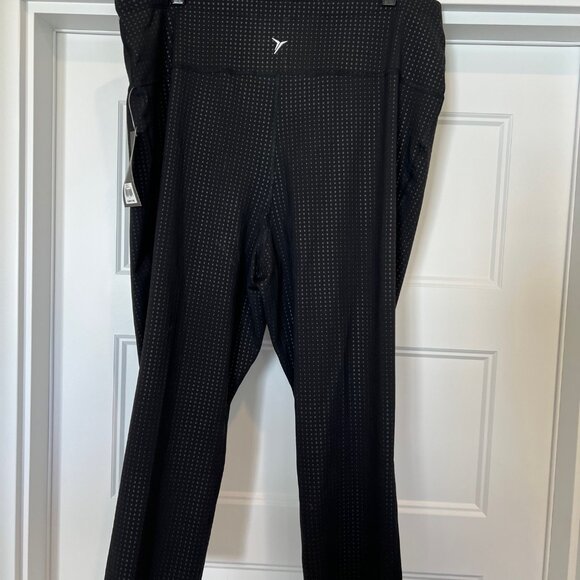 NWT Old Navy Women Size XL Black Active Maternity High Rise Compression Capri Cr - Picture 6 of 7